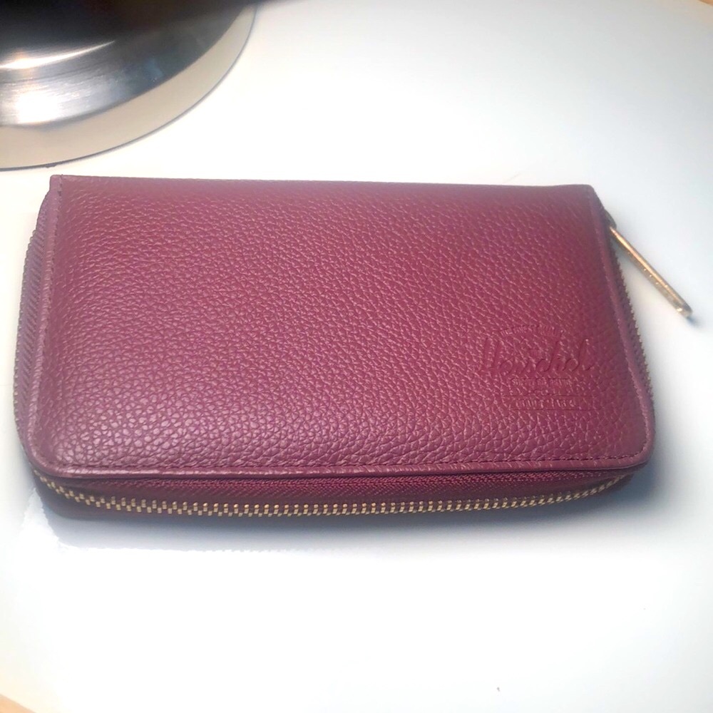 HERSCHEL Genuine Leather Burgundy Zip Close Wallet